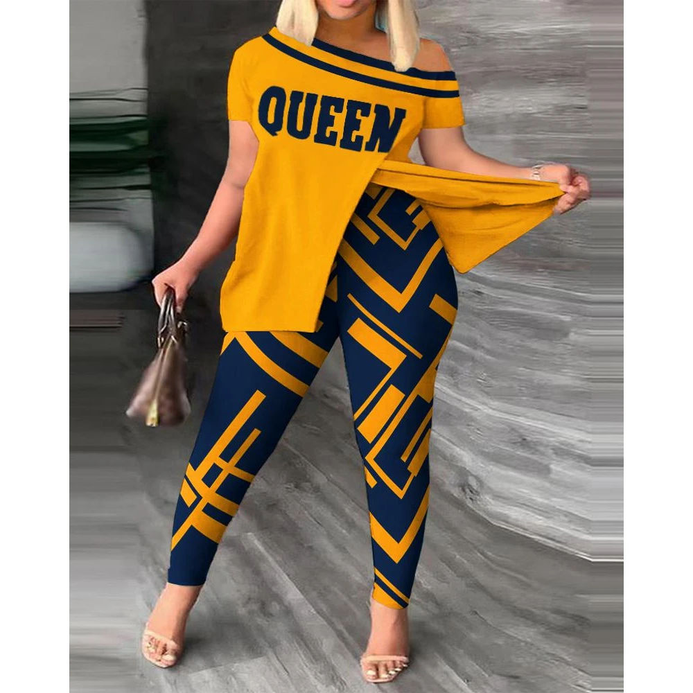 

Summer Women Causal Letter Queen Print Skew Neck Hem Split Top & Skinny Pants Set New In Short Sleeve Suit 2023 Woman Clothes