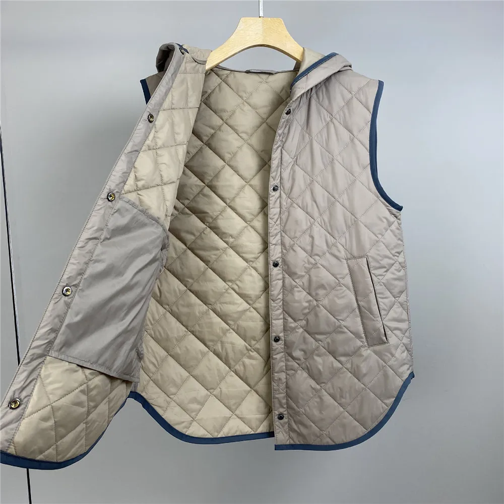 

Autumn And Winter New Women's Spliced Chain Contrasting Pocket Hooded Fashion Casual Versatile Vest