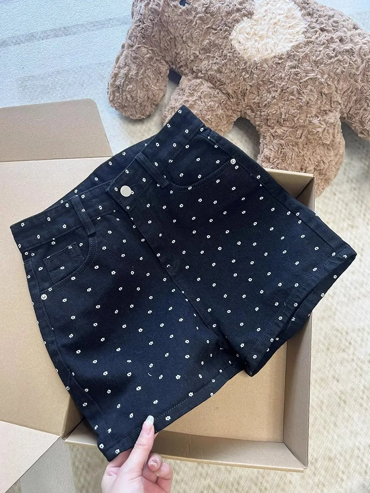 

Black Floral Denim Shorts For Women 2025 Summer New High Waisted Hot Pants American Retro Slim Fit A-line Wide Leg Half Pants