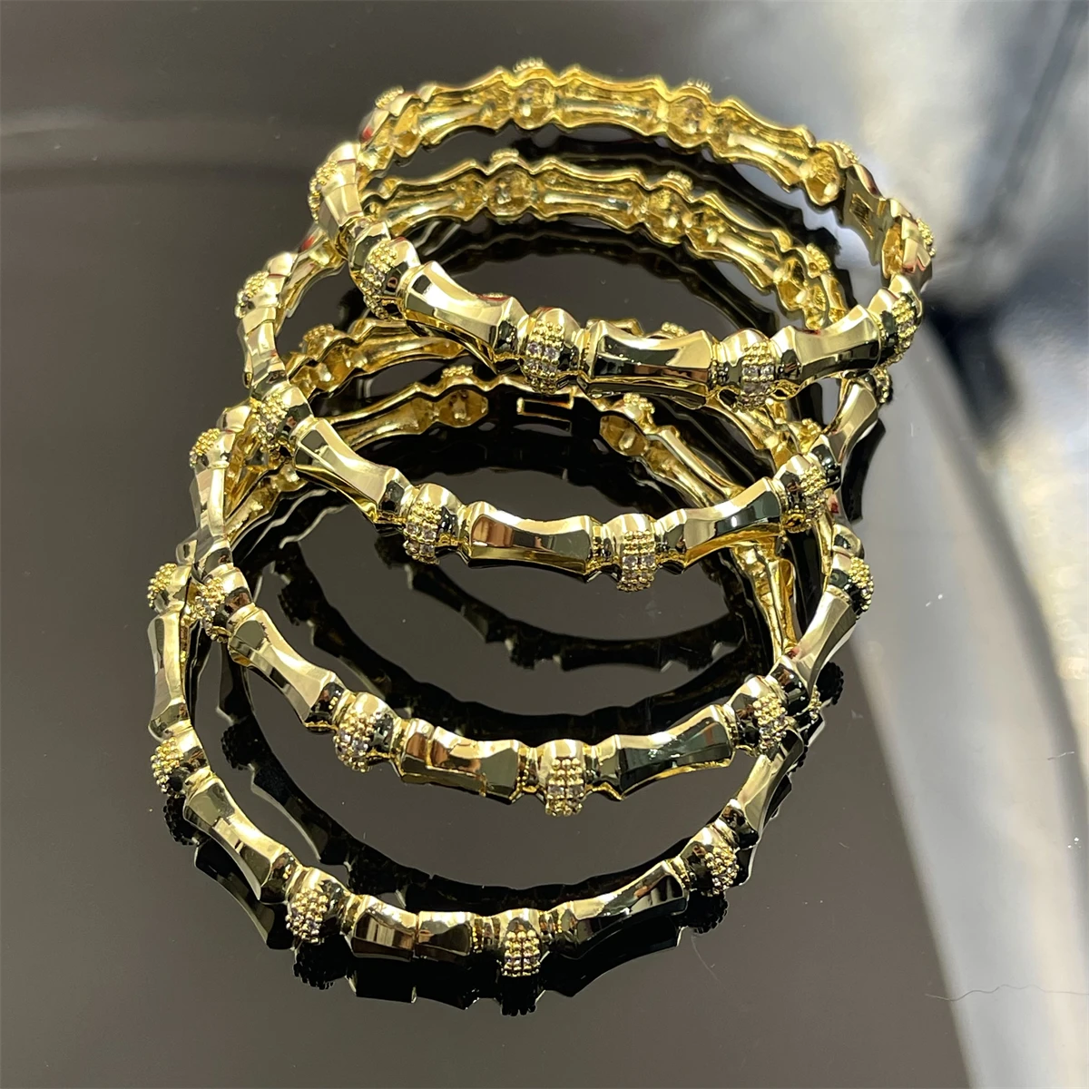 4pcs/lot light luxury bamboo knot pattern diamond inlaid gold bracelet with high buckle gold bracelet, high-end retro decoratio