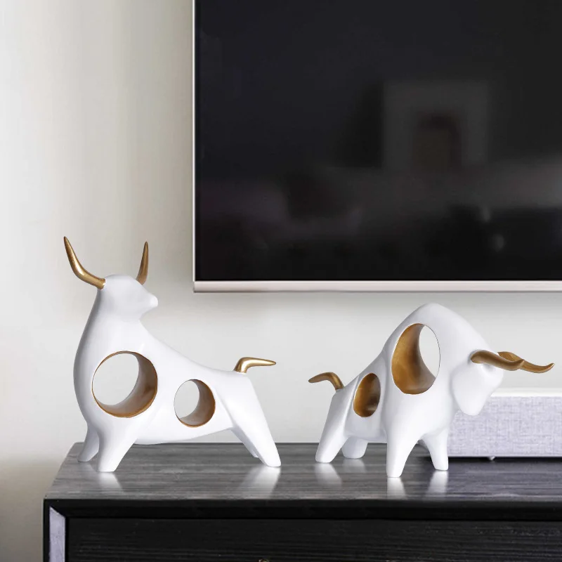 Creative Resin Animal Sculpture Abstract Simulation Cattle Bull Statue Golden Hollow Modern Home Decoration Accessories European