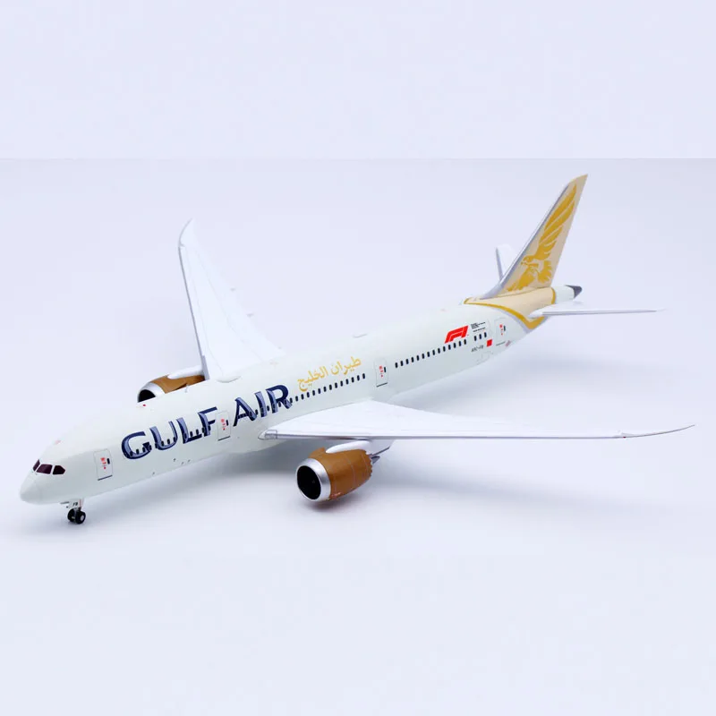 XX2135 Alloy Collectible Plane Gift JC Wings 1:200 Gulf Air \