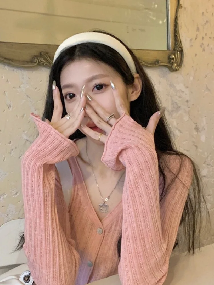 

Slim Fit V-Ne Вязаный кардиган Женская верхняя одежда Розовый Повседневный Sle Модный длинный топ с застежкой на талии