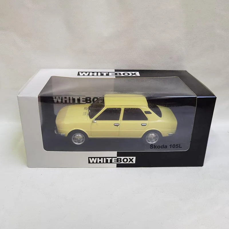 1/24 Scale SKODA 105L Alloy Car Model Collection Ornaments