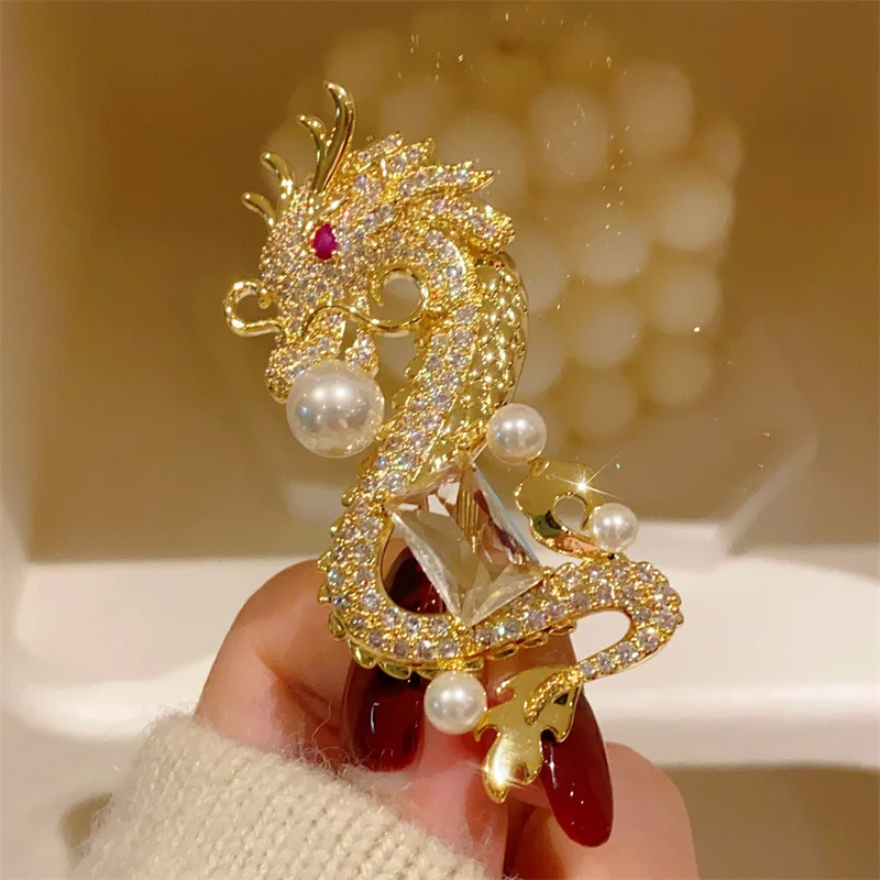 Unique Design Gold Color Dragon Brooches for Women Men Unisex Full of Rhinestone Metal Animal Luxury Pins Badge Jewelry