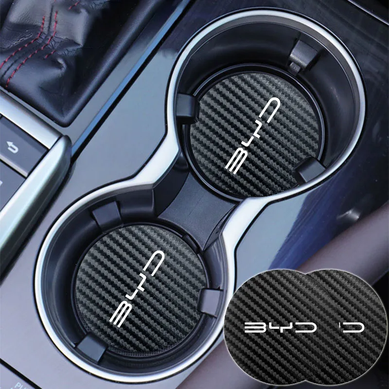 2 Stück Leder-Untersetzer mit Autoemblem, Wasserbecher-Kissen für BYD Atto 3 Yuan F3 E6 F0 G3 I3 Plus Ea1 Song Max Tang Dmi 2din Pro E2