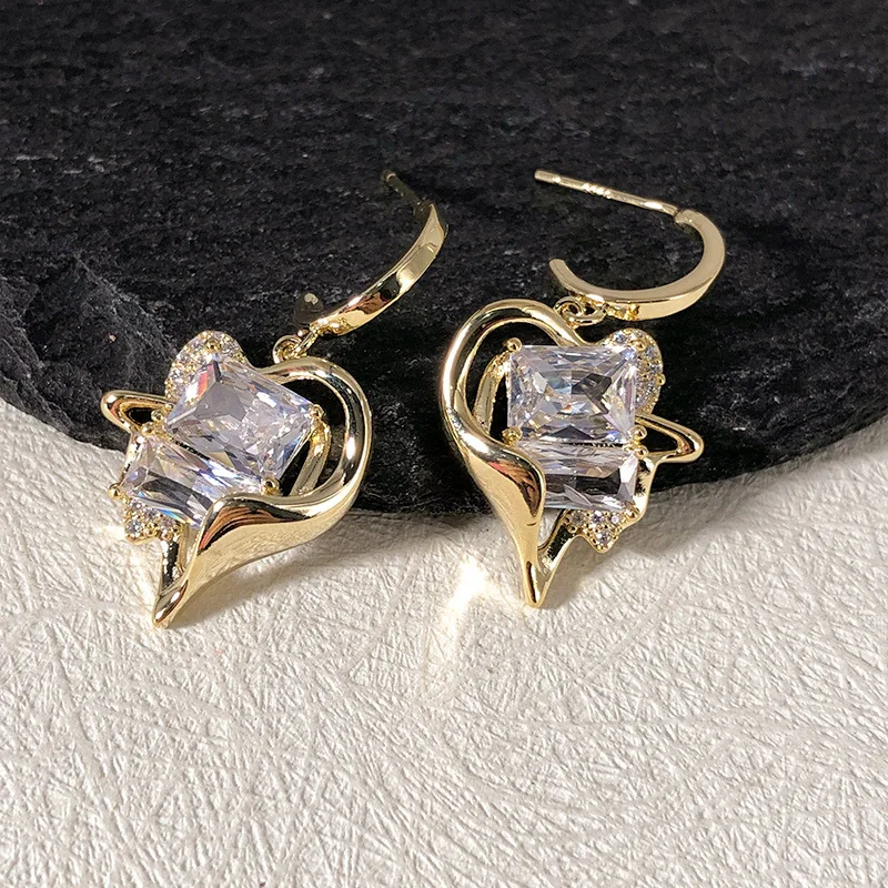 New Simple Love Cold Wind Crystal Glass Integrated Mosquito Incense Plate Ear Clip Women\'s Versatile Gift Wholesale