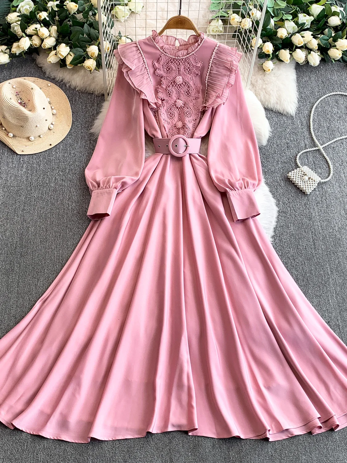 الرجعية الدانتيل الربط جولة Ne ثوب المرأة الخصر Cinching الحرير الساتان طويل الدكتور المحكمة Sle انتفض هيم ألف خط الكرة ثوب