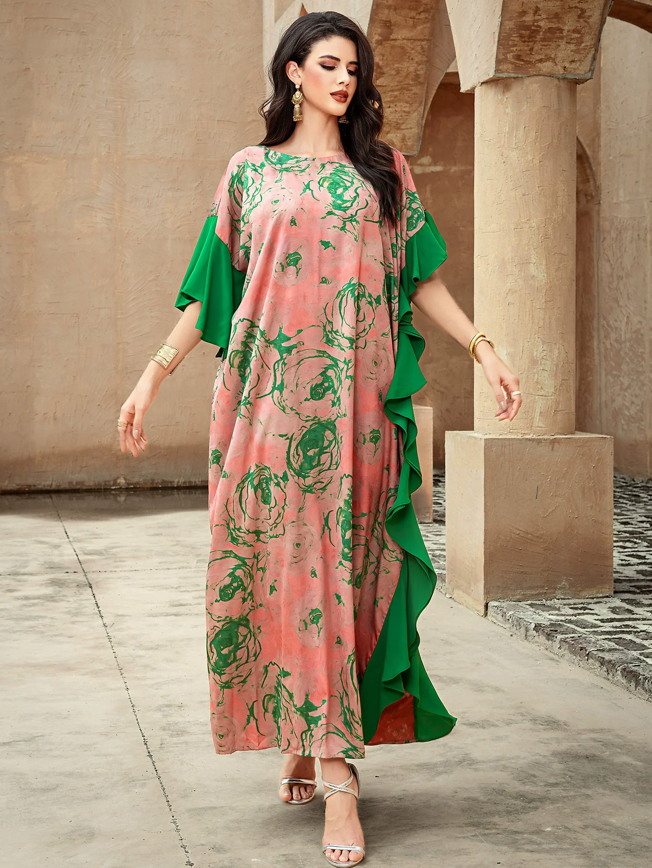 

Middle Eastern Ramadan Muslim Summer Jacquard Bat Sleeve Luxury Fashion Printed Round Neck Retro Long Dress Covering Flesh Robe