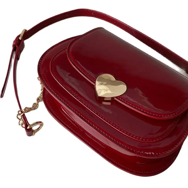 Wine Red PU Love Crossbody Bag 2023 New Ladies Lacquer Leather Shiny Magnetic Buckle Shoulder Bag Retro Exquisite Handbag Trend