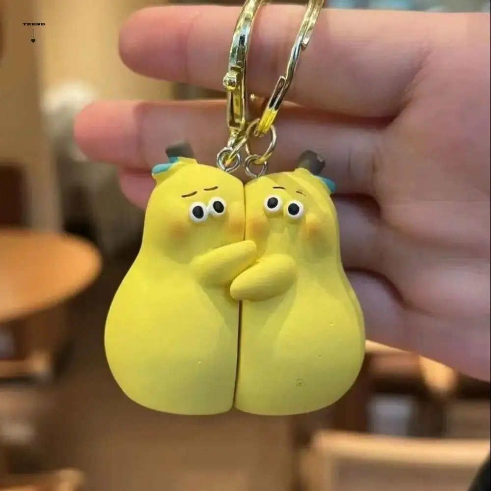 A Pair Kawaii Magnetic Couple Keychain Hanging Jewelry Toy Gift Cute Lovers Keyring Backpack Pendant Resin Hug Pear Key Ring