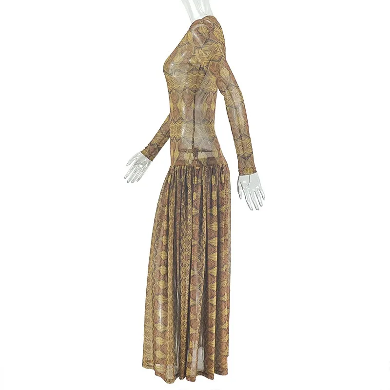 

Women's Retro Plaid & Stripes Print O-Neck Long Sleeve Waistband A-Line Long Dress, Slight Perspective