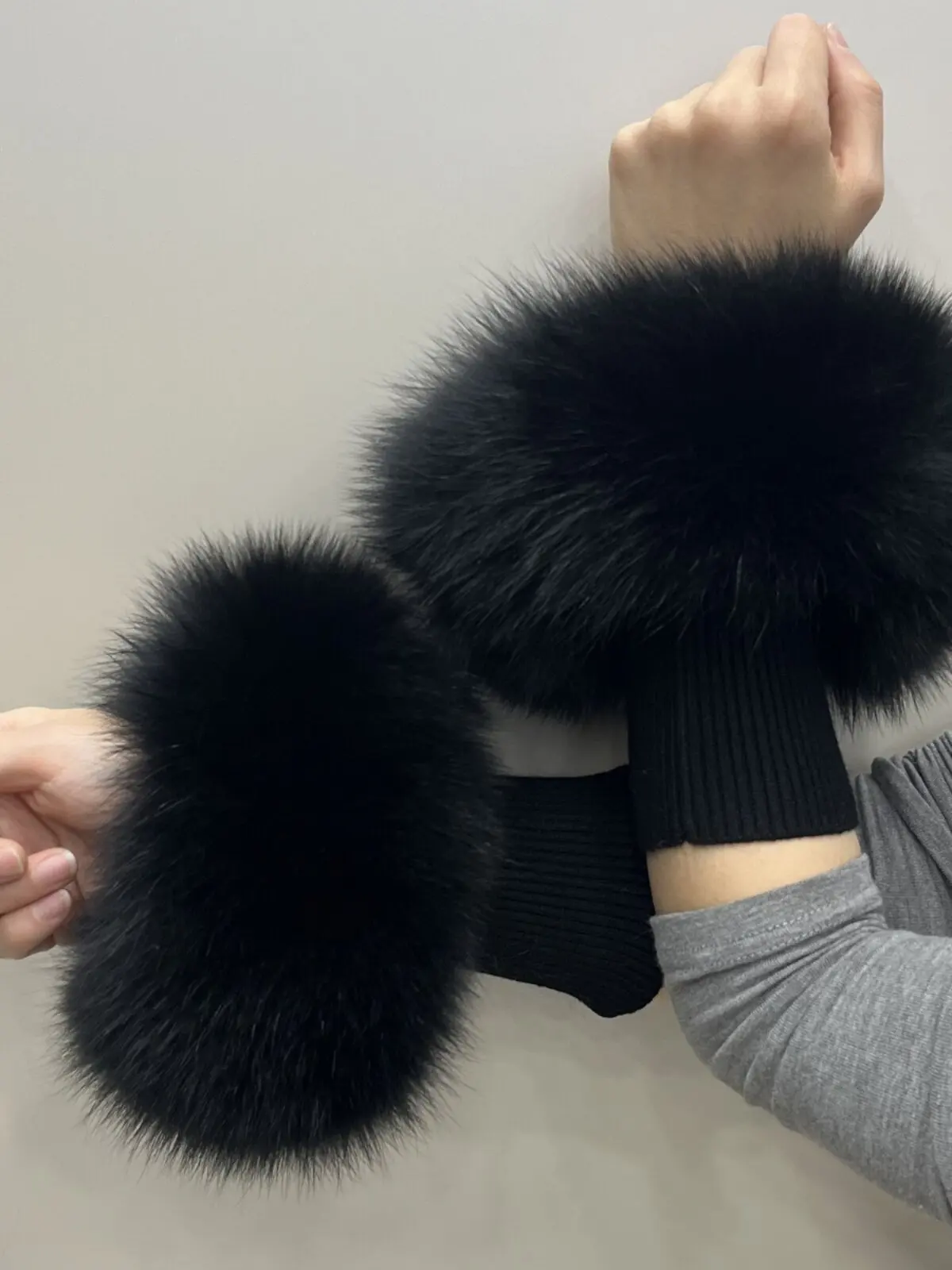 Real Fox Fur Cuffs Arm Warmer Women Bracelet Fur Wristband Glove Warmer Wrist Warmer Coat Jacket Boots Warm Accessories