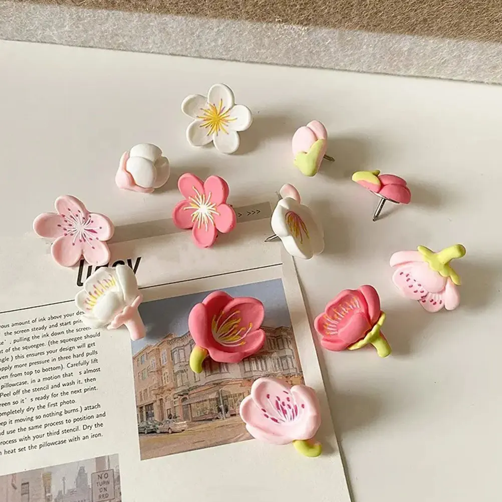24 pezzi puntine da parete per foto puntine da disegno per fiori puntine da disegno decorative in resina 3D fiore di ciliegio per bacheca in sughero bacheca ufficio