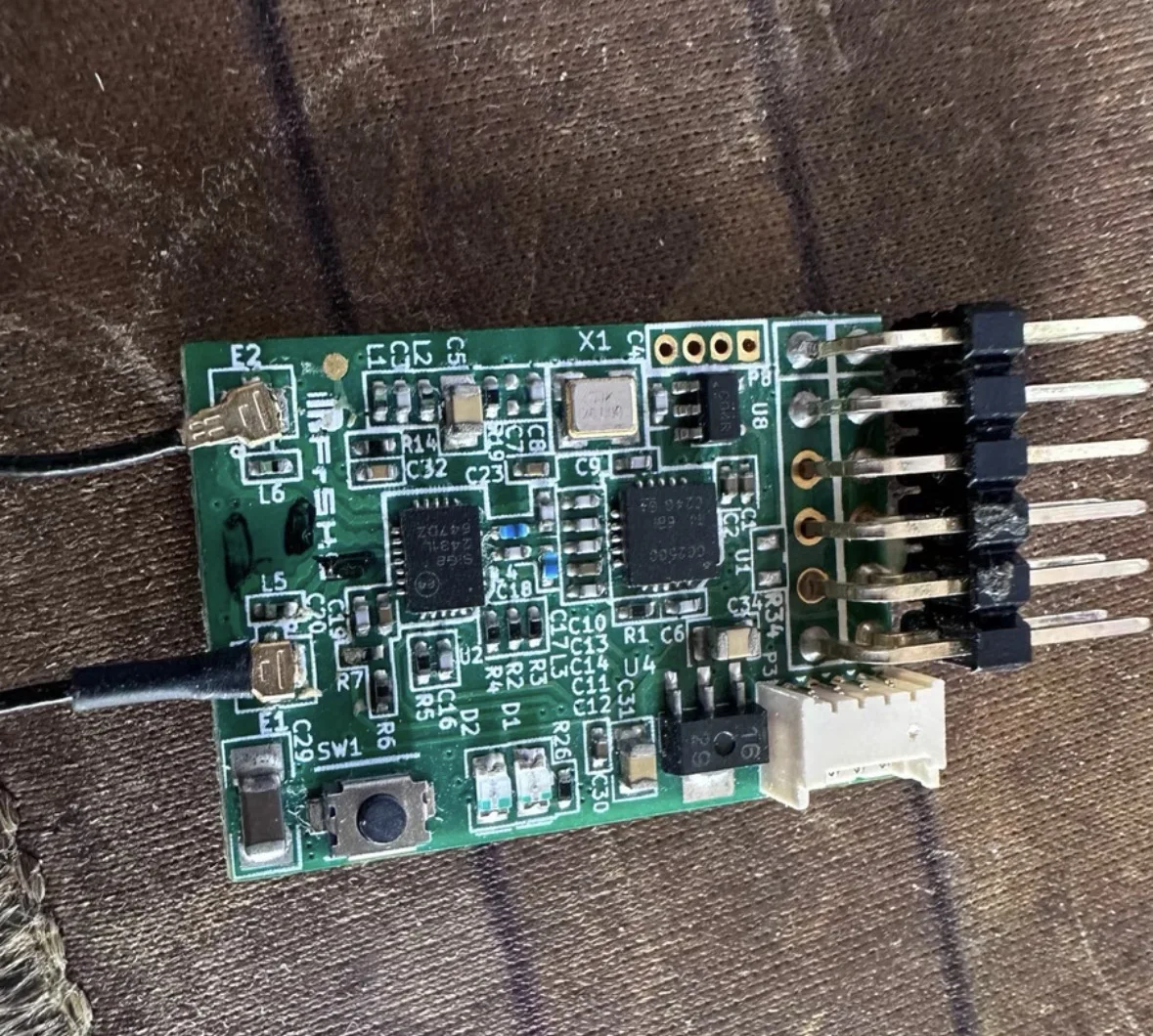 X4R 4ch 2.4Ghz ACCST Receiver (w/Telemetry) output PWM channel For FPV FrSky X9D X7 transmitter