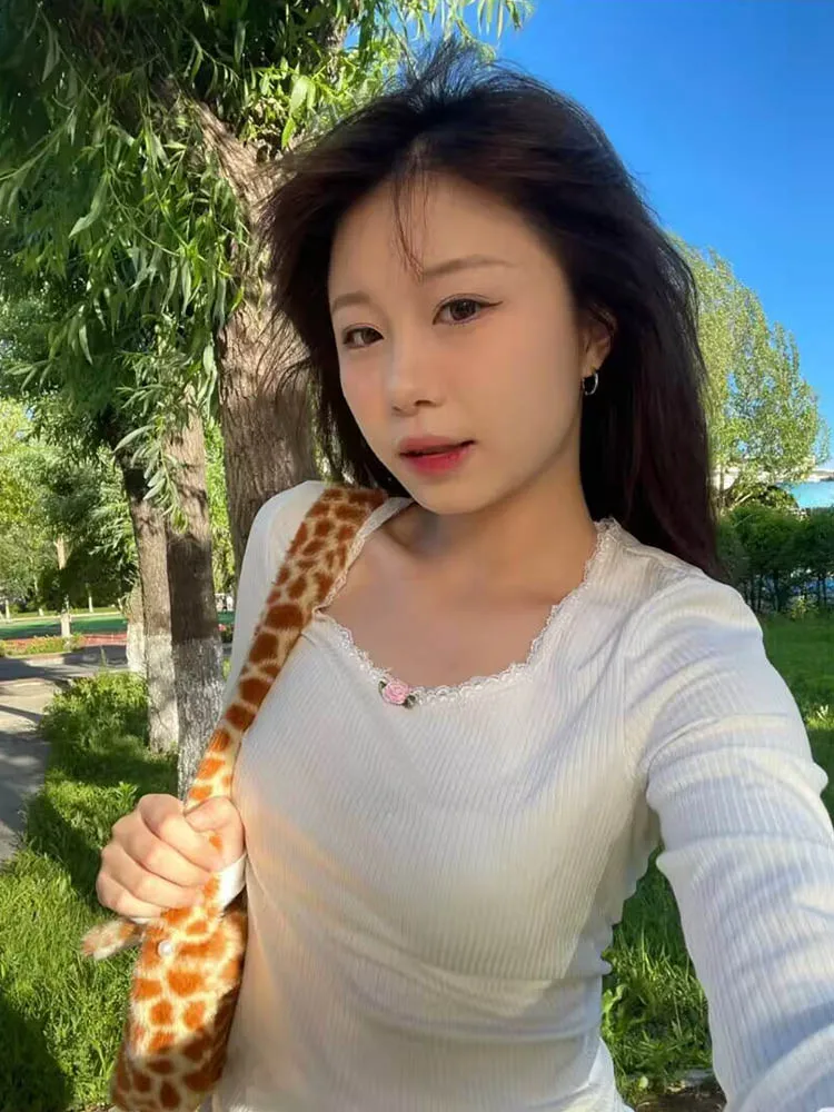 

White Floral Lace Trim Y2K Crop Top for Women Slim Fit O-Neck Knitted T-Shirt Vintage Casual Full Sleeve Harajuku Style Tee