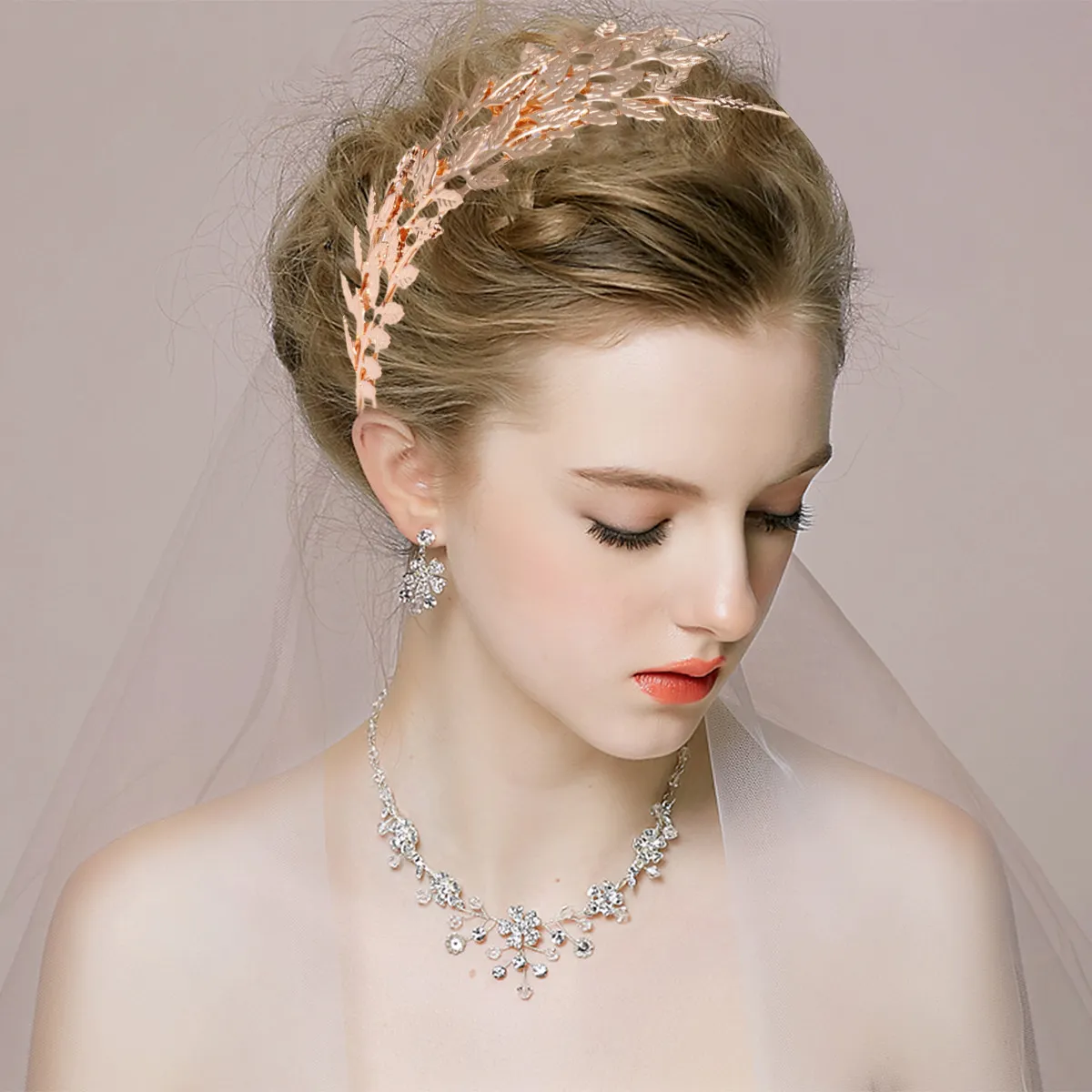 

1Pcs Baroque Hair Hoop Alloy Leaf Design Bridal Headband Party Wedding Hair Accessory Lightweight Comfortable Headband