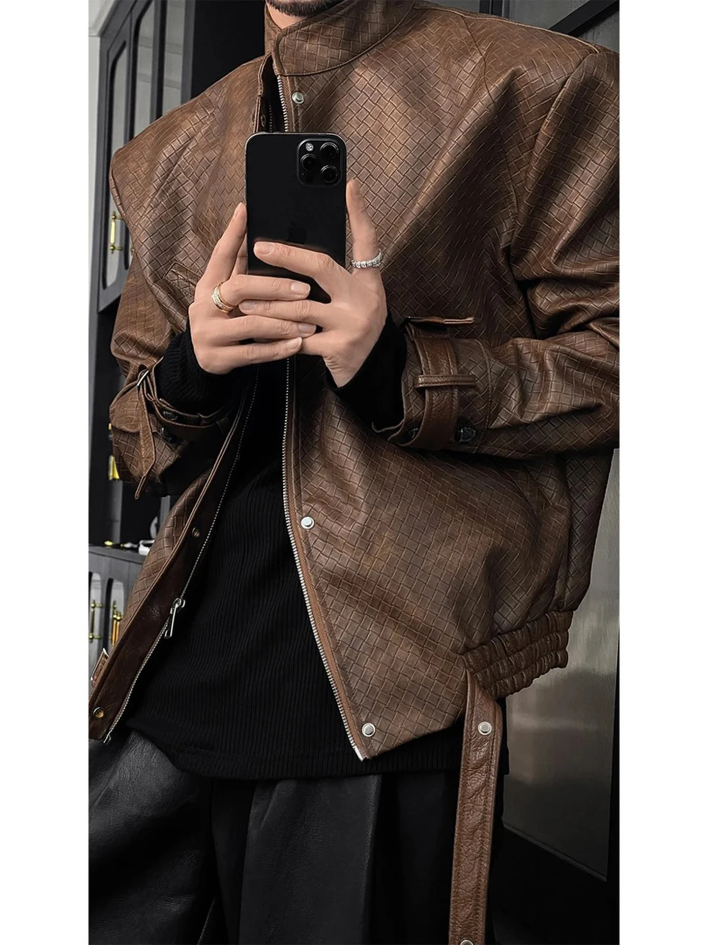 

American Sle Brown Leather Jaet Men's ort Motorcycle Jaet Autumn Season Knitted Design oulder Pad Casual Faion