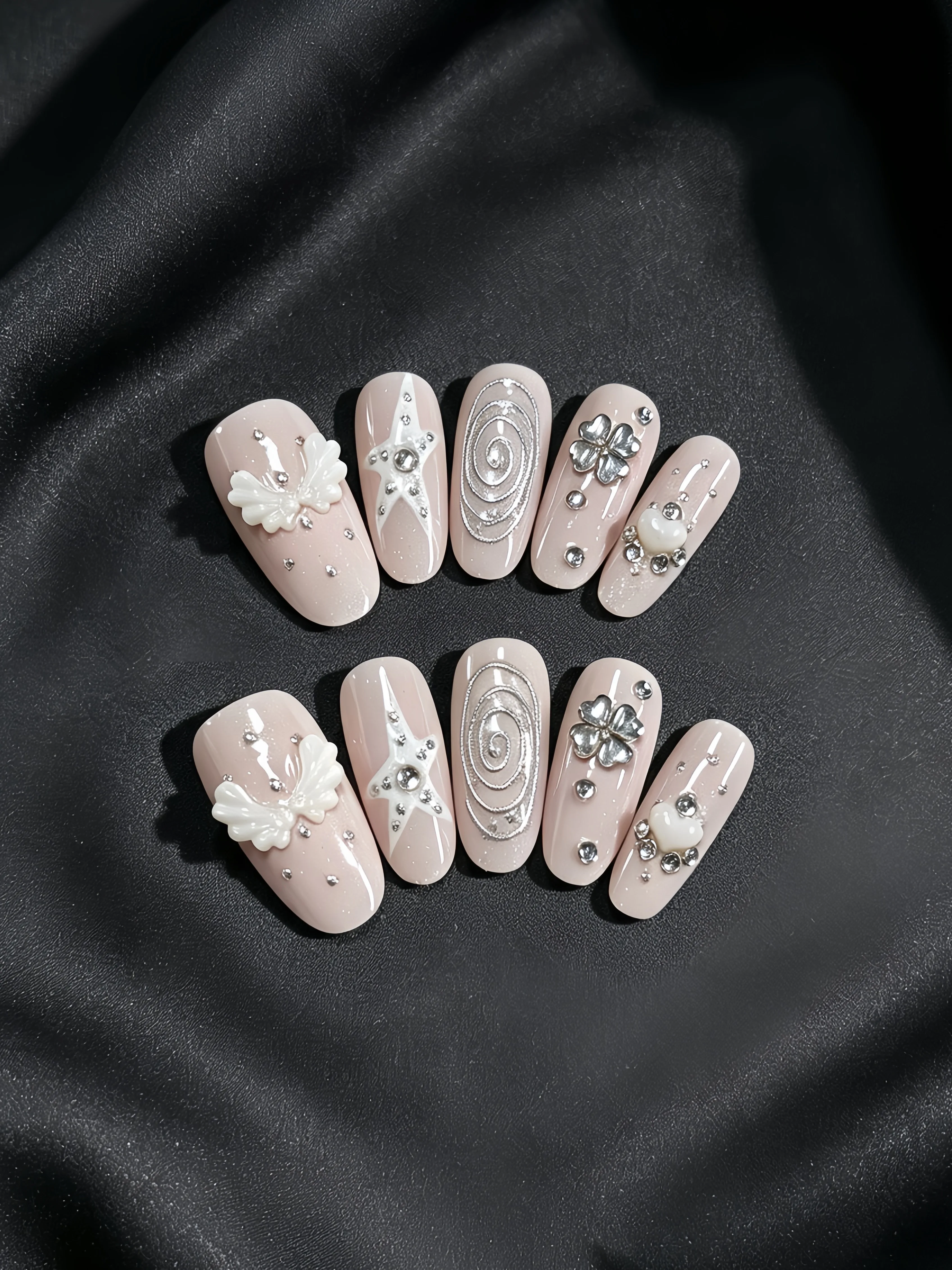 10 Pieces of Medium-Length Oval-Shaped Press-On Nails, Ins Cool Spiral Silver Line Nail Art, Delicate Long Fake Nails with Four-Leaf Clover and Heart Accessories, Versatile for Daily Wear and Commuting, Removable Press-On Nails
