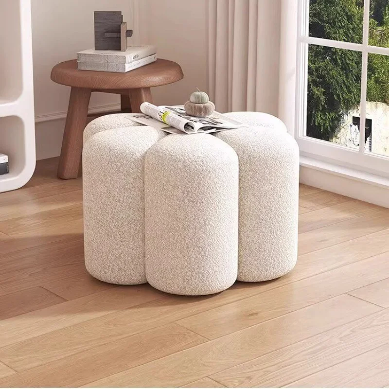 Fashion Stool Shoe Changing Stool Living Room Stylish Compact Footstool Sofa Side Stool Light Luxury Petal Design Shoe Bench New