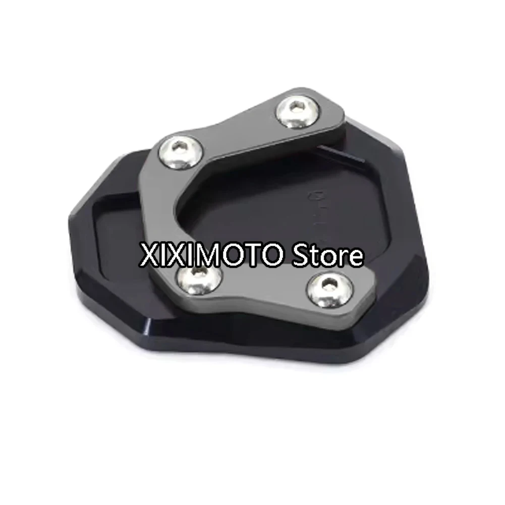 Per QJMOTOR QJ650 SVT650 Moto Cavalletto Cavalletto Laterale Pad di Estensione Piede Allargare Piastra di Supporto Laterale Ingranditore Piastra di Estensione
