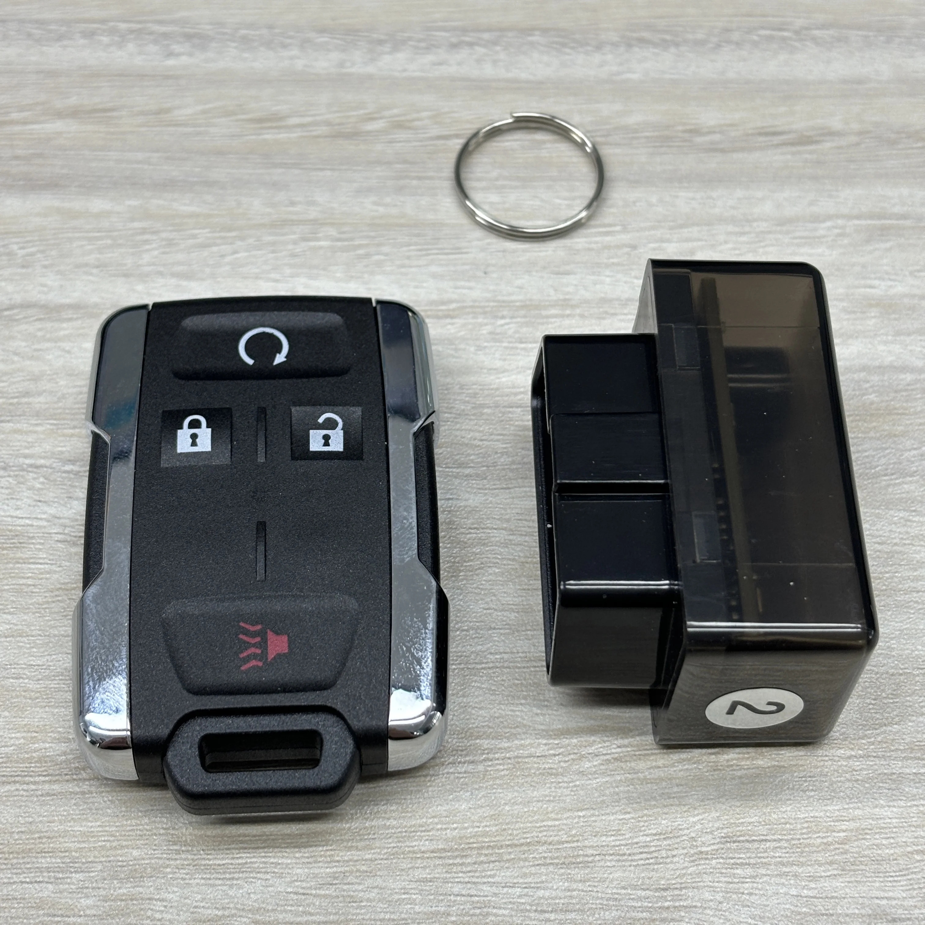 مجموعة Obd لسيارة شيفروليه GMC3+1 مفتاح بعيد 315 تردد M3N32337100 إطار فضي مع رقم. 2 مبرمج obd: J103+OBD-02