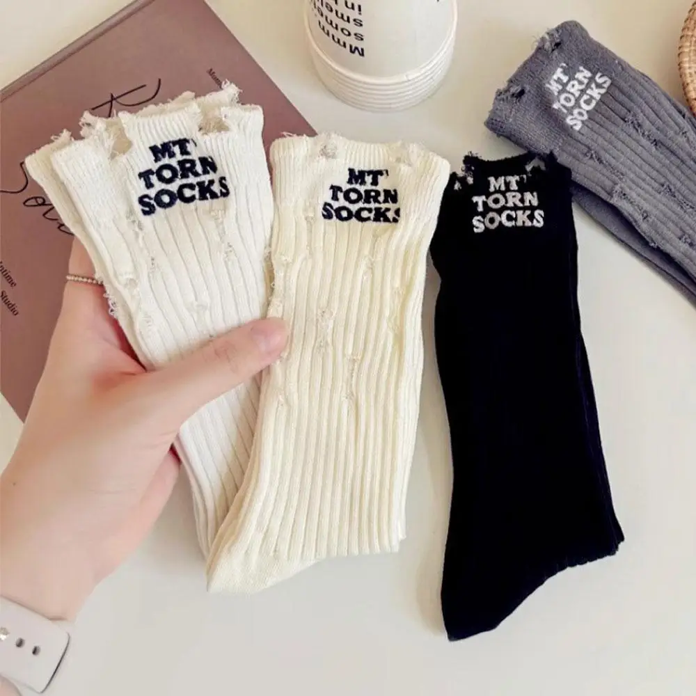 

3 пары женских носков в стиле хип-хоп Y2K, комплект хлопковых носков Harajuku Street с контрастными черными, белыми рваными забавными носками в стиле Лолиты
