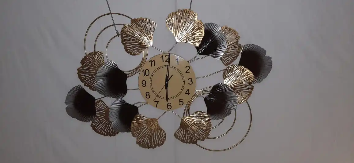 Stylish Wall Decorative Clock for Home Bedroom Office Wall Art Black Gold finishing  modern design metal Flower  Leaf wall clock