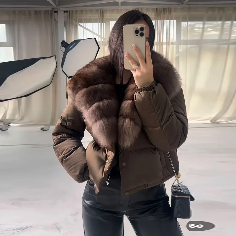 

Faionable Thiened ort down Jaet Women's Loose Fur Coat Warm Knitted Polyester Fabric White Du down Filling 2025 Win...