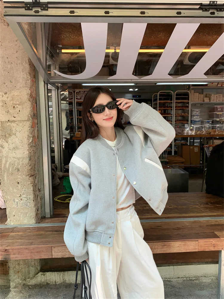 

Серая бейсбольная куртка, женская свободная посадка, короткий топ, ранняя осень, весна, модное пальто из полиэфирного волокна с круглым вырезом и длинными рукавами