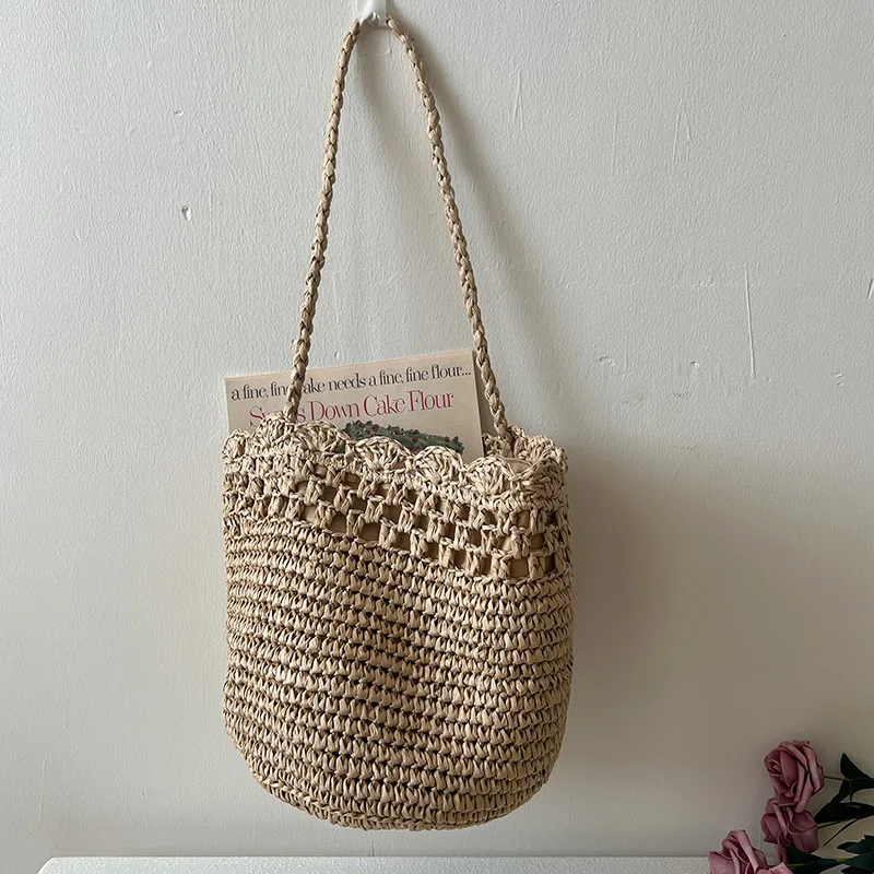 Women Straw Weaving Bucket Bag Summer Vintage Woven Crossbody Bag 2024 High Quality Beach Tote Bag Hand-Woven Flap Small Handbag