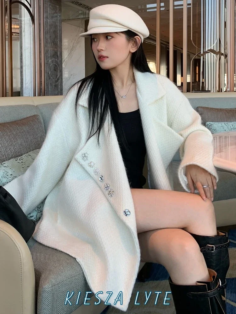 Fashion luxury Party High Quality Wool Jacket Lady 2024 New Autumn Winter Loose Shiny Silk Design White Woolen Coats for Women