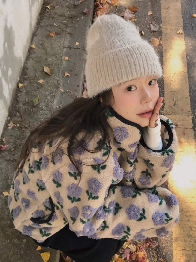 سترة قصيرة نسائية أنيقة بنمط زهور ثلاثية الأبعاد من قماش الصوف الناعم، تصميم كوري فضفاض بسحاب ونقش نباتي