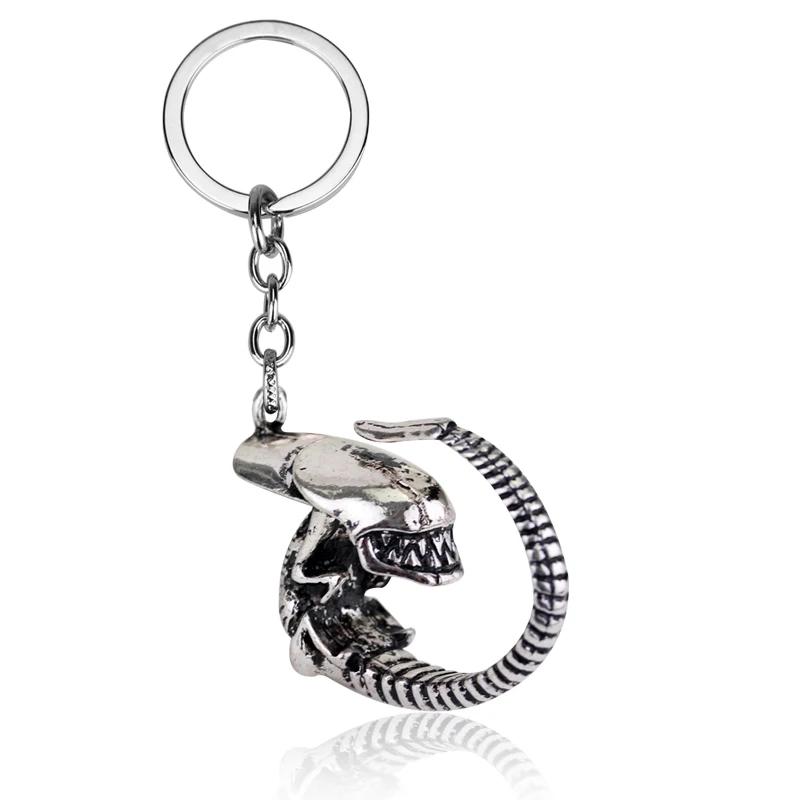 Movie Restore Scene Aliens Predator AVP Keychain Alien Queen Figure Cosplay Key Rings Men Key Accessories Gift