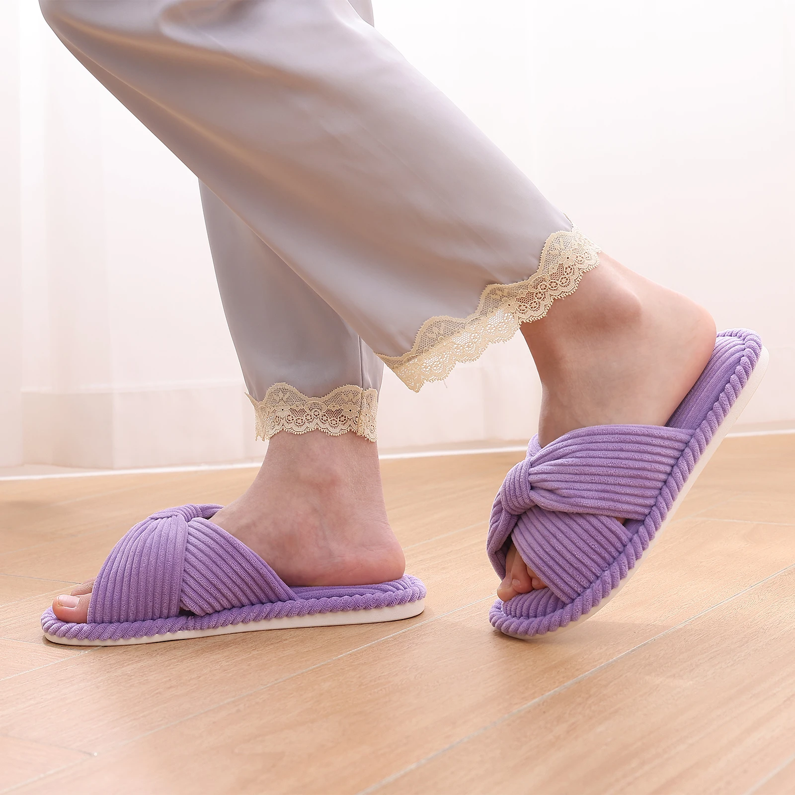 Kidmi Zomer Slippers Voor Vrouwen Indoor Schattige Boog Home Slippers Voor Vrouwen Zachte Zool Antislip Platte Slippers Foam Traagslippers