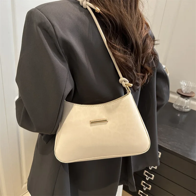 Autumn Leopard Print Shoulder Underarm Bags for Women Retro Casual Ladies Crossbody Bag Portable Female Phone Handbags Purse