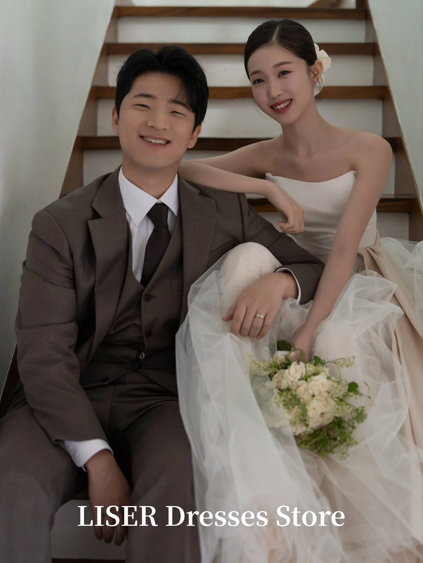 Liser Strapless A-Line Korea Wedding Dresses Simple Silk Tulle Satin Elegant Long Bridal Gowns Customized 웨딩드레스 Photo Shoot