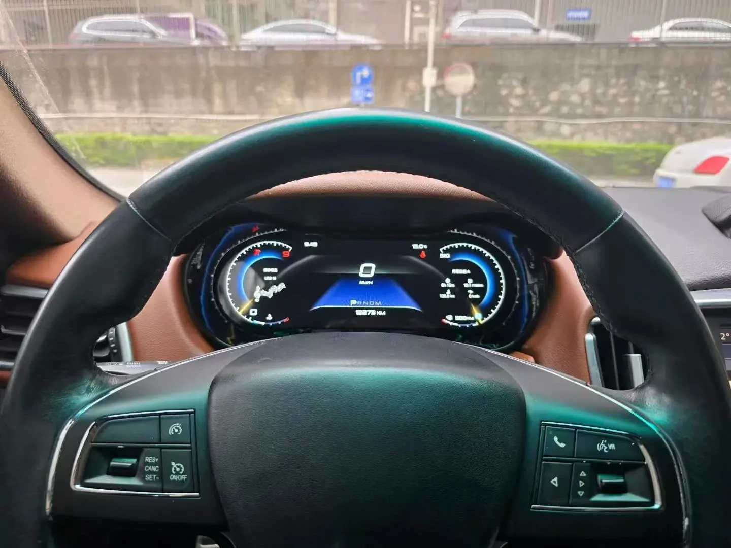 

12.3 Inch Car LCD Instrument For Maserati Ghibli and Quattroporte Dash Panel Board Meter Screen Linux OS Tachometer