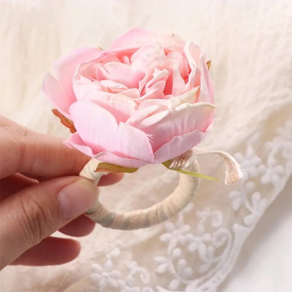 Durable Plastic Simulation Rose Napkin Rings Elegant Romance Artificial Plant Napkin Holder Handmade Napkin Buckles Dinner Table