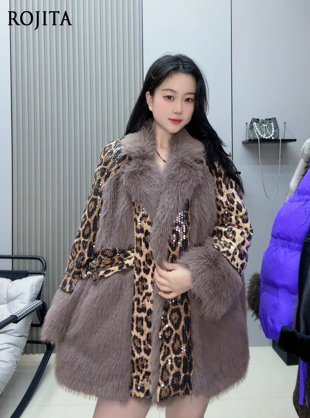

Winter Elegant Goddess Warm Jacket Fashion Heavy Craft Leopard Print Sequin High-end Brightening Slimming Faux Fur Coat Women