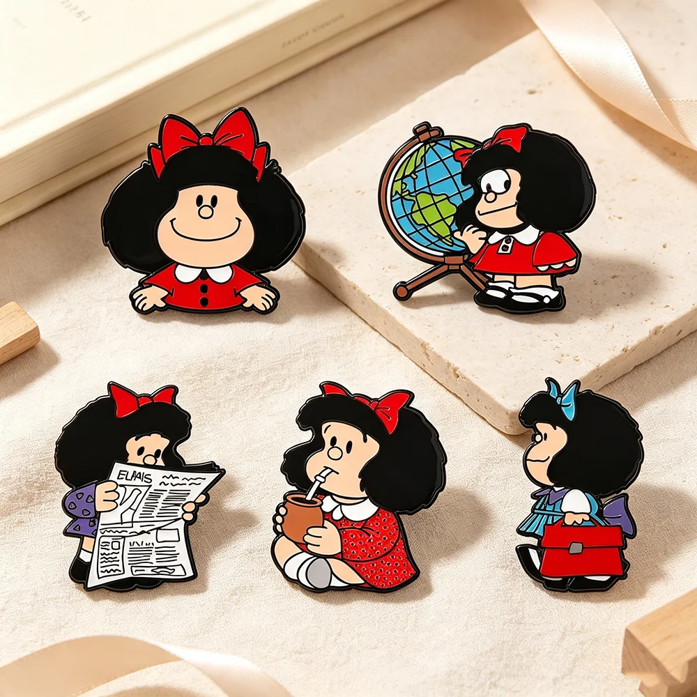 5pcs Set Pin Enamel Gadis Kart - Vintage Collectible Clothing ulasan dan harga