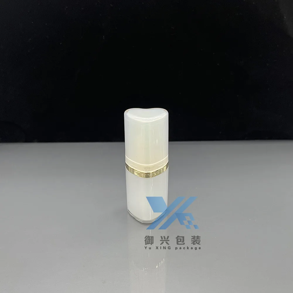 10ml Refillable Bottle high-end dropper bottle  acrylic heart-shaped essence bottle dropper bottle white red original bottle