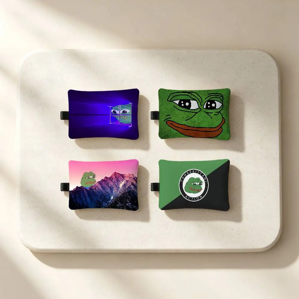 Funny P-Pepe The Frog Waterproof Zipper Coin Purse Lightweight Hanging Key Pouch Card Holder For Daily Use