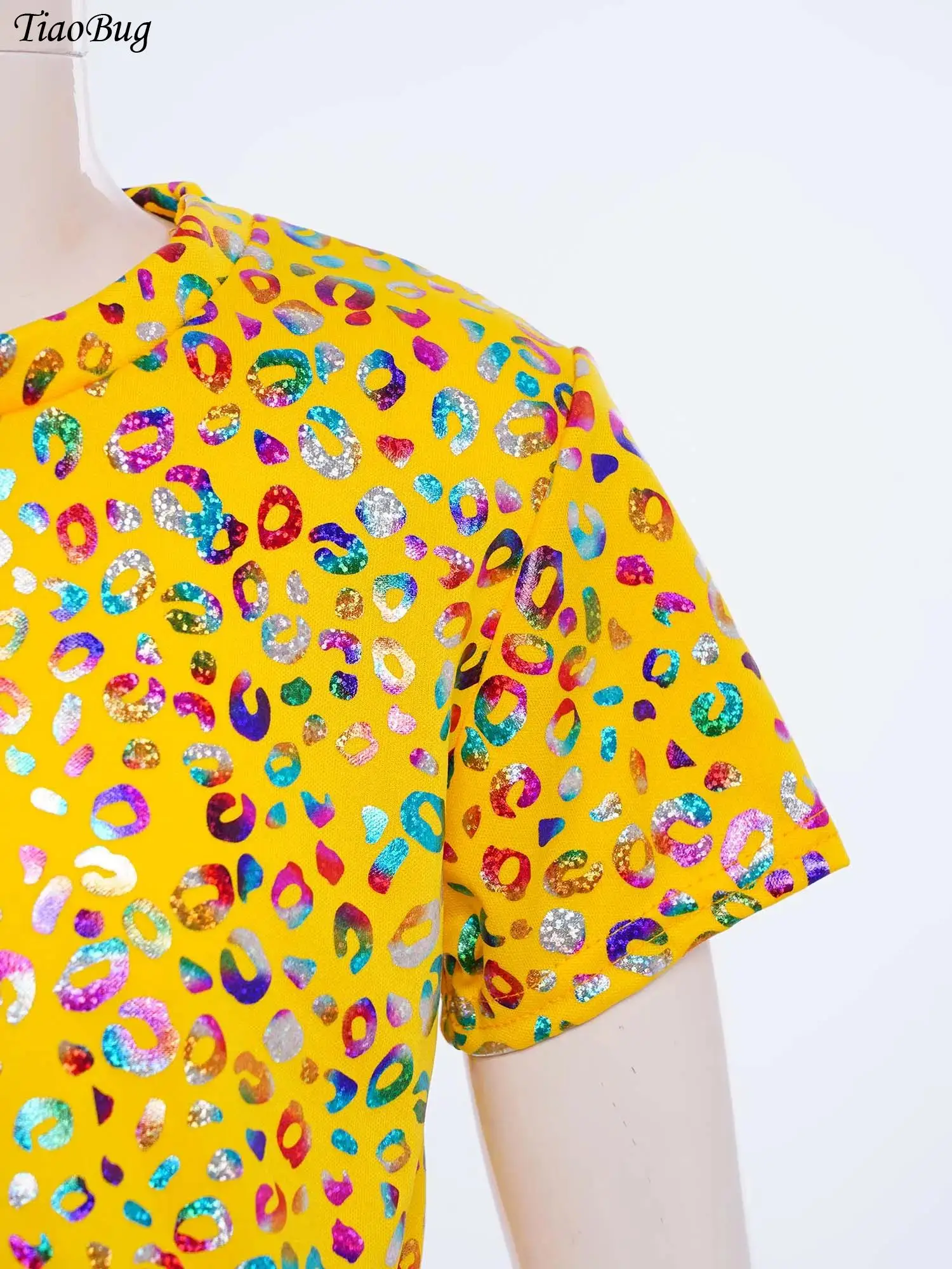 

Kids Girls Metallic Leopard Print Shirts Cheerleading Dance Performance Costume Round Neck Short Sleeve T-Shirts Dance Crop Top