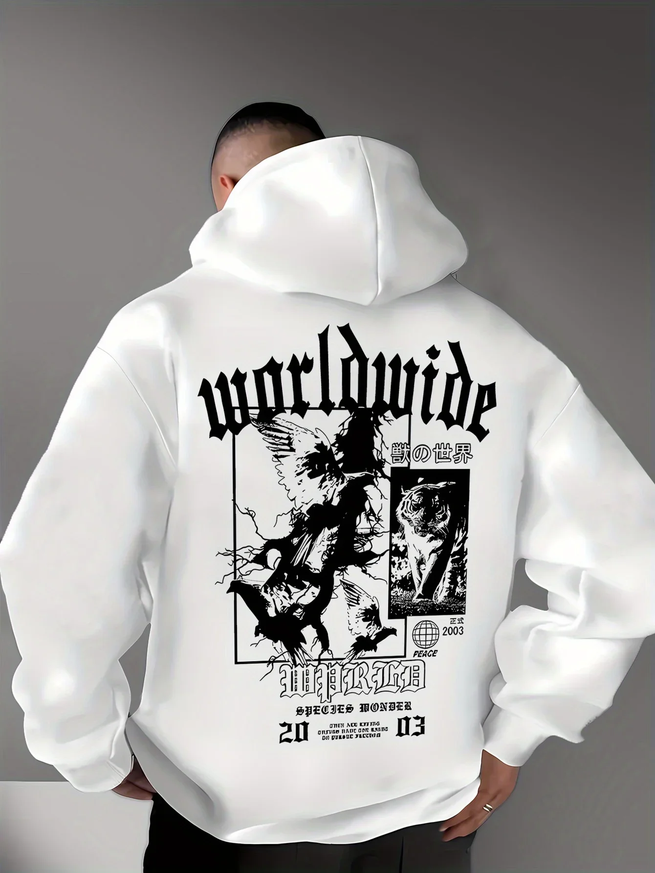 Sudadera con capucha de la marca Worldwide Wildlife, modelo unisex con cordón ajustable, estampado de tigre, pájaro, bosque y texto gótico en la parte trasera, estilo urbano oscuro.