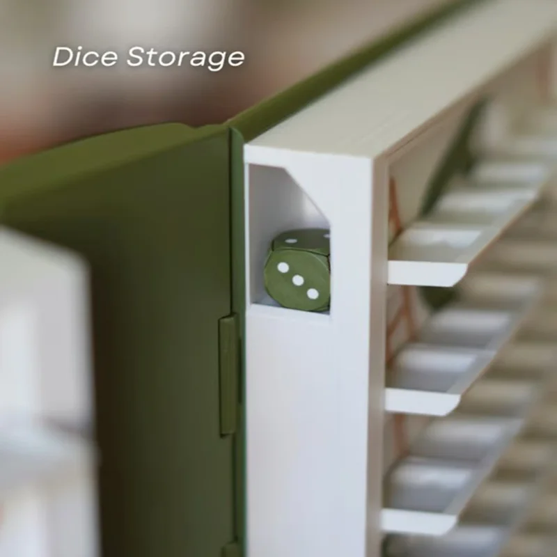 

Настольная игра «Змеи и лестницы» в виде книги, превращенная в игру «Колыбелька»; 3D-игра «Змеи и лестницы», похожая на книгу