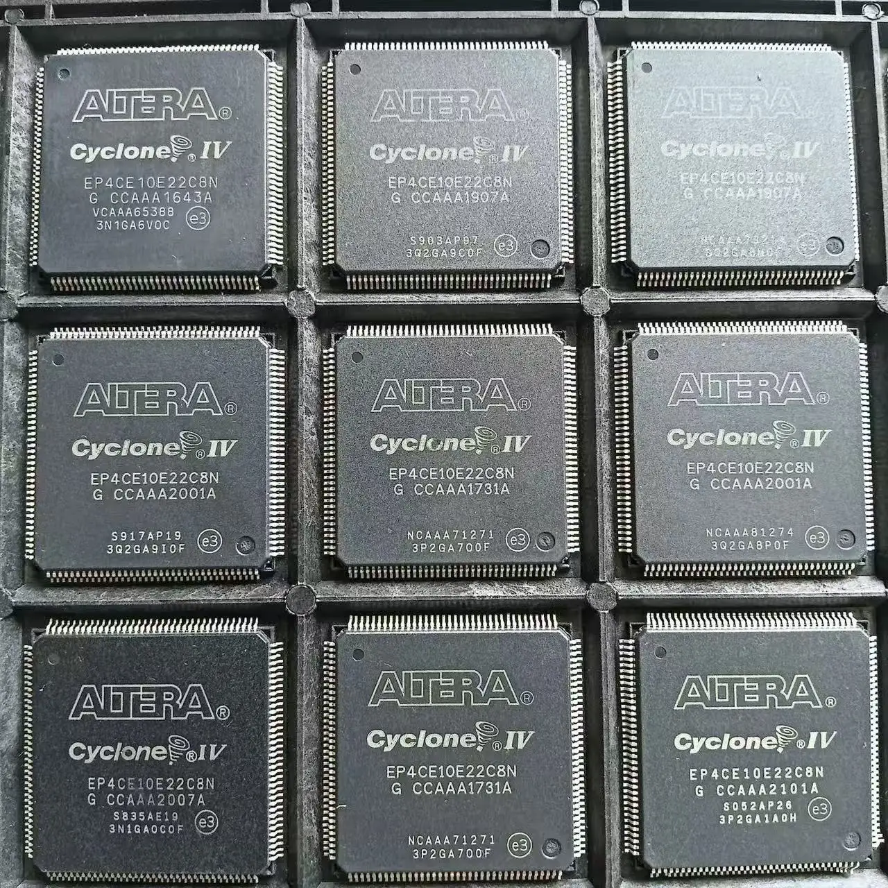 10 ~ 50 قطعة جديد الأصلي EP4CE10E22C8N TQFP-144 #1