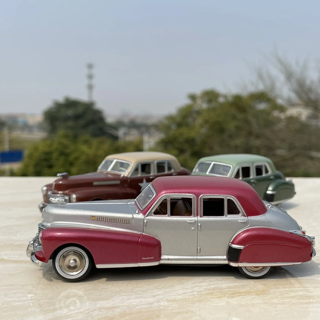 Diecast Maßstab 1:43 Cadillac Oldtimer Legierung Automodell Sammlerstück Spielzeug Geschenk Souvenir Display Ornament