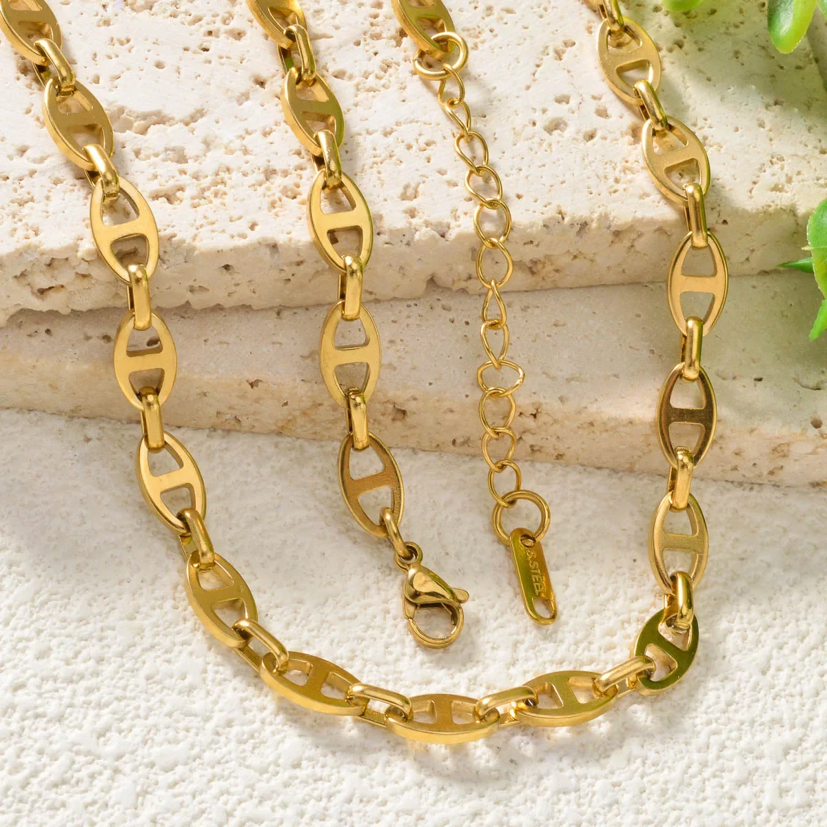 Retro Minimalist Necklace Stainless Steel Gold Plated Vintage Style Chain Elegant Collarbone Length Dainty Jewelry Gift