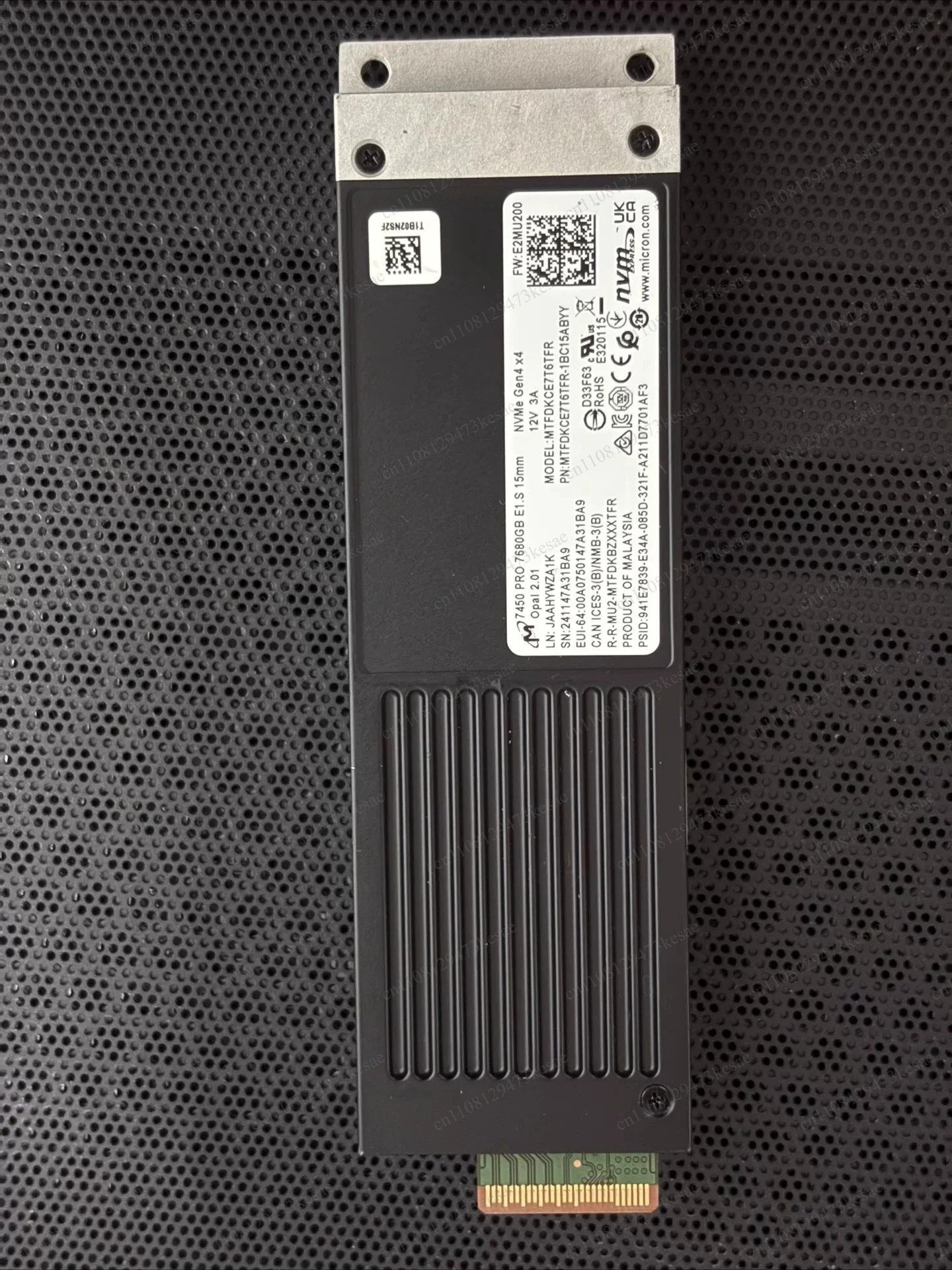 for 7450 PRO NVMe SSD 7.68TB PCIe 4.0 Enterprise Solid State Drive 6800MB/s Data Center Server Storage